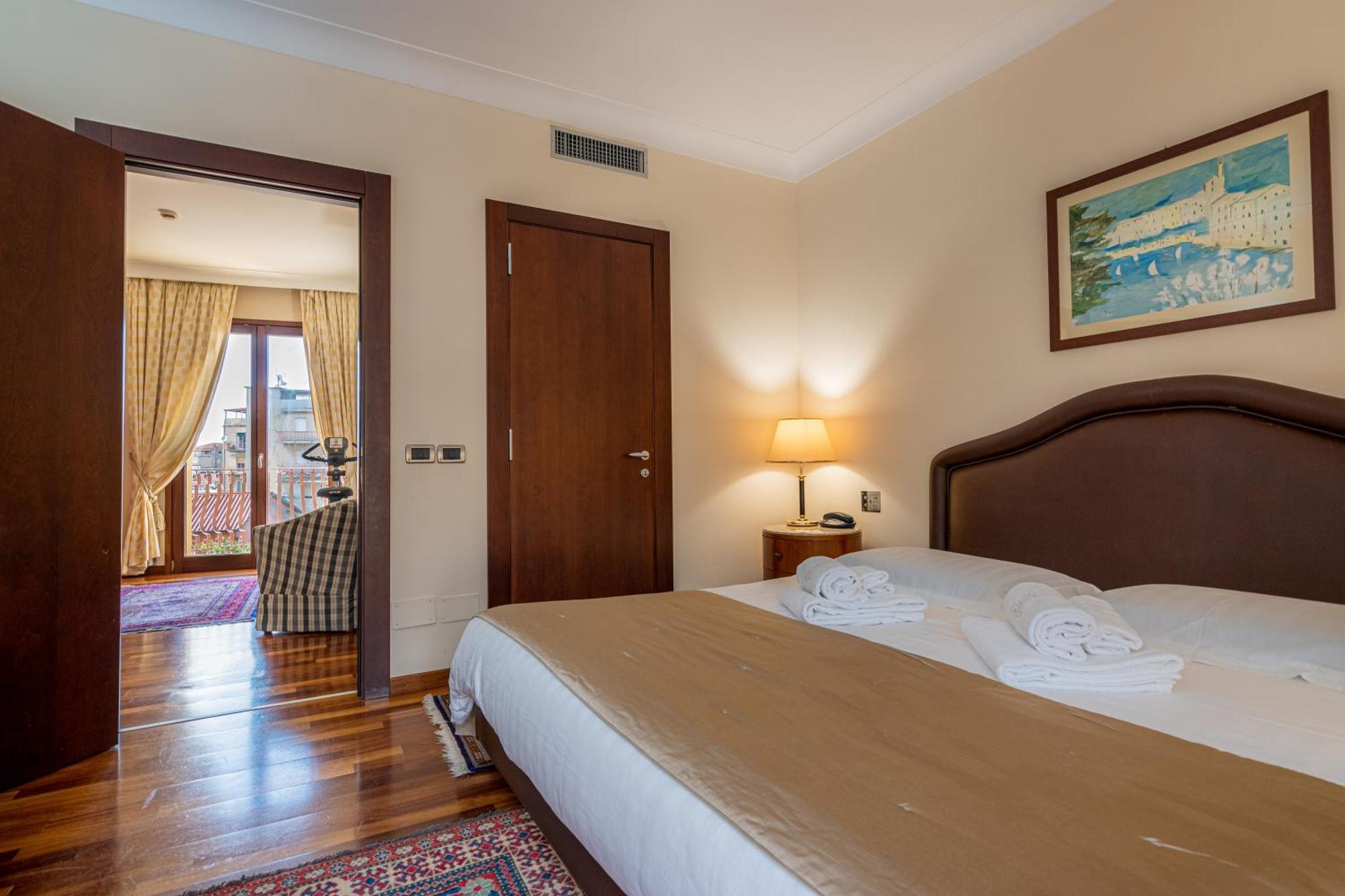 Hotel Cala Del Porto Vibo Valentia Marina Kültér fotó