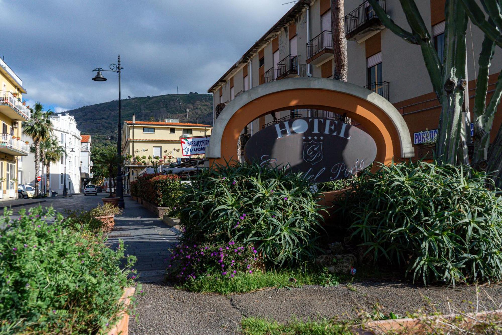 Hotel Cala Del Porto Vibo Valentia Marina Kültér fotó