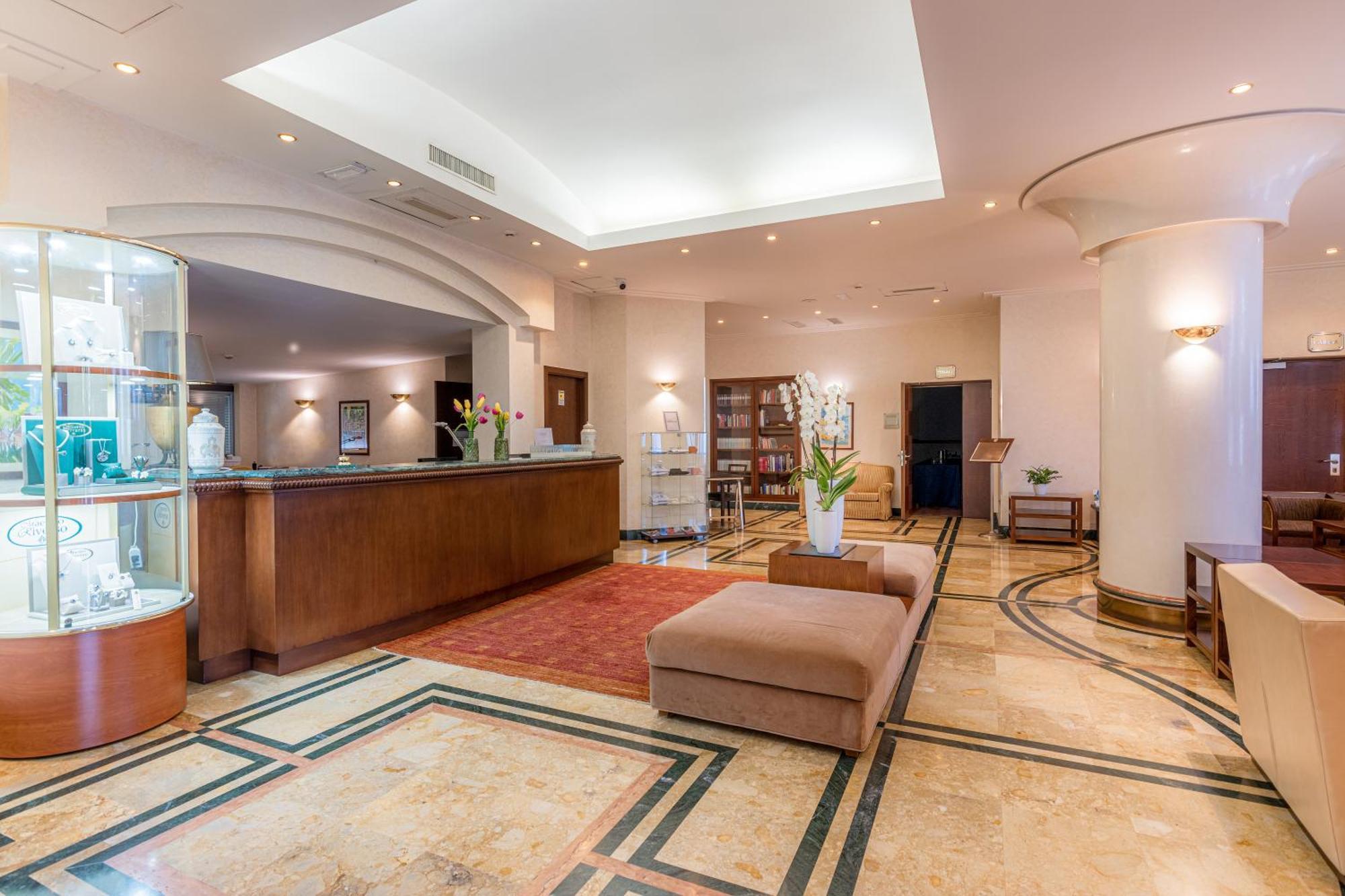 Hotel Cala Del Porto Vibo Valentia Marina Kültér fotó